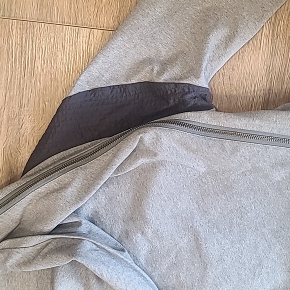 Lululemon Sway Cowl Neck Jacket sz 8 Grey, Side Zipper - Picture 5 of 13